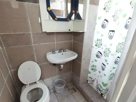 Depto Tipo Casa 4 ambientes con 2 baños