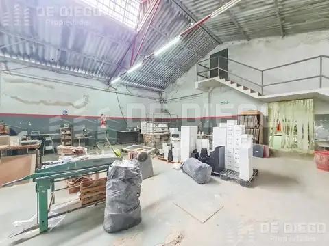 Galpon en Venta 40  mts Frente