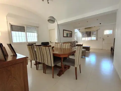 Depto Tipo Casa en Venta de 5 ambientes