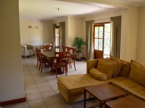 Casa en Venta en Godoy Cruz, USD 355.000
