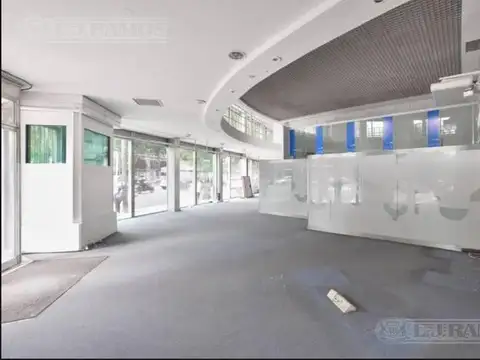 Local en Venta en Barrio Norte, USD 3.550.000