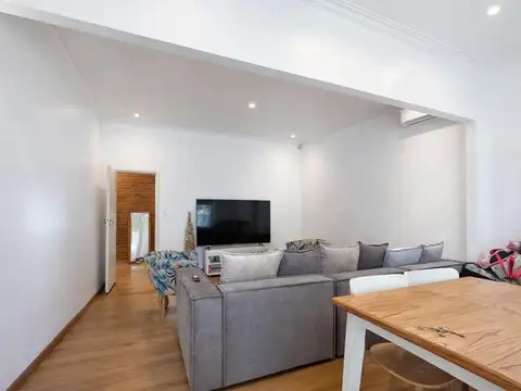 Casa en Venta en Villa Sarmiento, USD 265.000