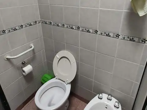 Depto Tipo Casa en Venta en Temperley, USD 62.000