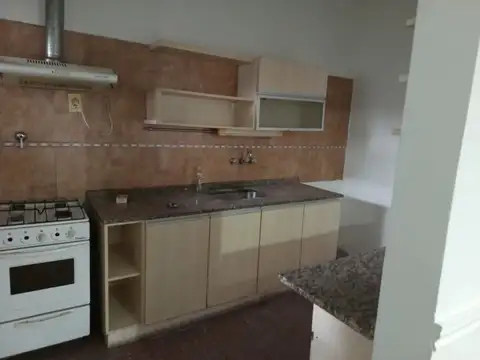 Depto Tipo Casa en Alquiler de 3 ambientes