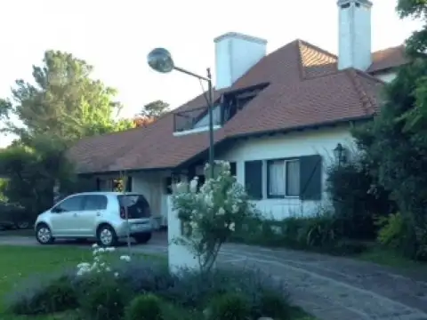 Casa en Venta de 5 dormitorios