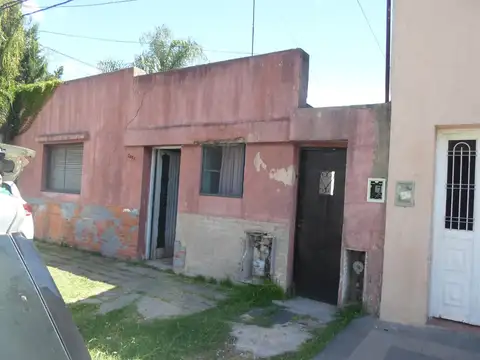 CASA EN P.H.  A RECICLAR
