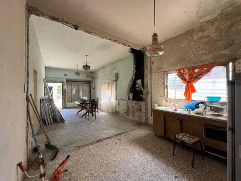 Casa 3 ambientes con 1 baño