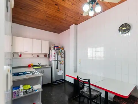 Depto Tipo Casa en Venta 68 años