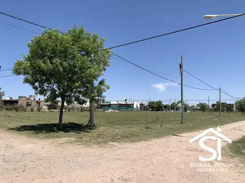 Lote de 518m2 en Venta en Roldán