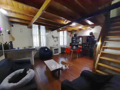 Depto Tipo Casa en Venta de 4 ambientes