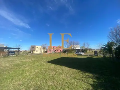 Terreno en Venta en El Cantón - Barrio Golf, USD 49.000