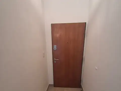 Departamento 2 ambientes frente con balcon impecable y amplio