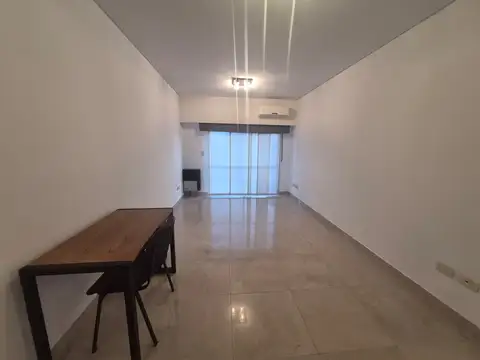 Joaquín V. González 2100, Piso 4