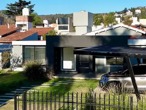 Casa en Venta con 1 cochera