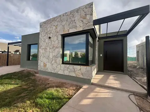 Adolfo Villanueva 100