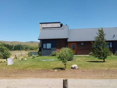 EQUIPO REMAX VENDE LOTE EN LAS MARIAS DEL VALLE.