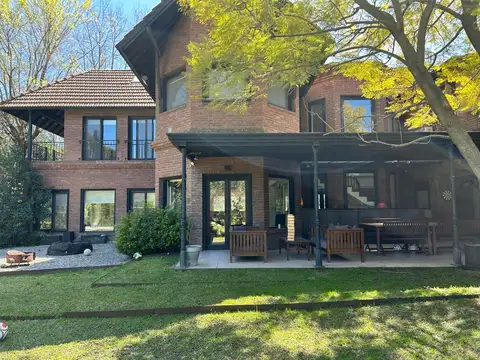 Mayling casa venta 5 domitorios 2500m de jardin OPORTUNIDAD