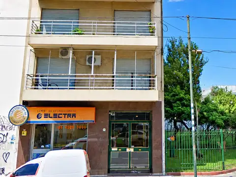 VENTA 3 ambientes con balcón al contrafrente