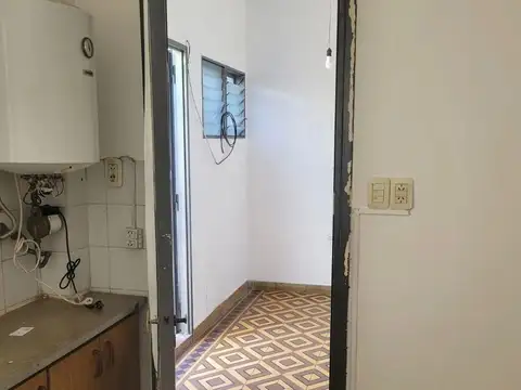 Depto Tipo Casa en Alquiler en Los Hornos, $ 390.000