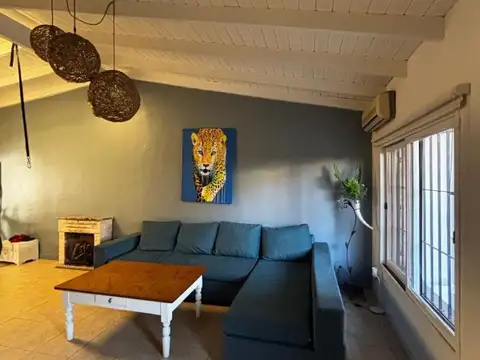 Casa en Venta en Alberdi, USD 138.000