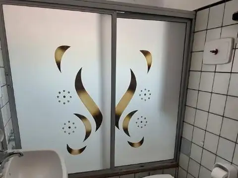 Muy Lindo Tipo Casa al Frente, en Primer Piso 3 AMB