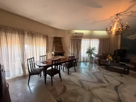 Casa en Alquiler en Ramos Mejía, $ 800.000