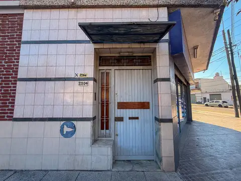 ALQUILER – DEPARTAMENTO 3 AMBIENTES CON BALCÓN, TERRAZA, QUINCHO Y PARRILLA