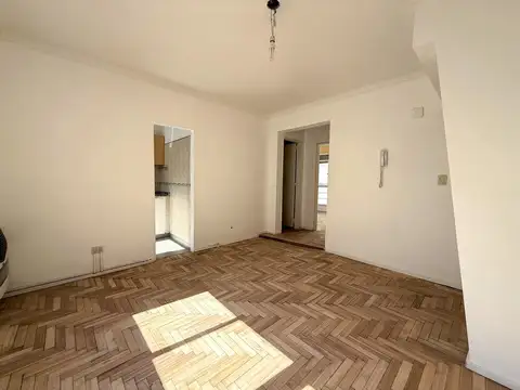 Departamento en Venta en Caballito Sur, USD 85.000