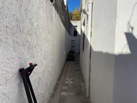 Casa 4 ambientes con 1 baño