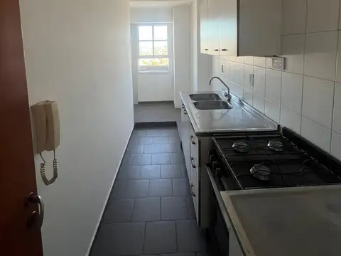 Departamento 5 ambientes con 1 baño