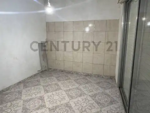 Blas Parera 400, Piso 0