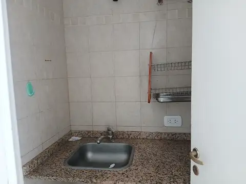 Local en Alquiler Via Púb.