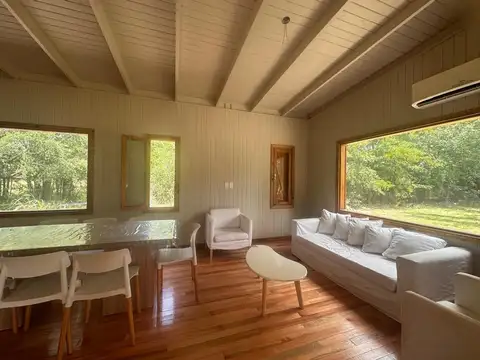 Casa 3 ambientes con 2 baños