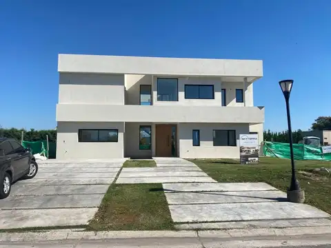 Casa a Estrenar 7 Amb c/ Pileta y Suite - Haras de Santa María, Los Robles