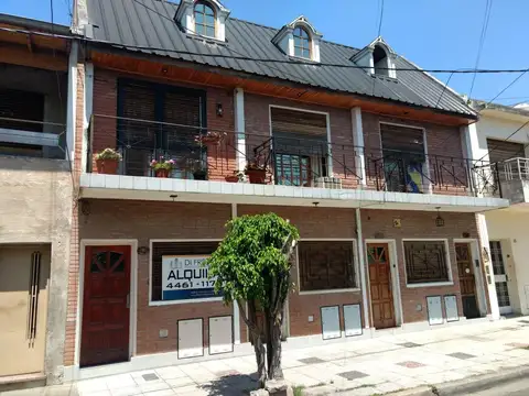 Departamento 2 amb. con patio en San Justo