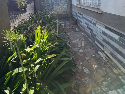 Depto Tipo Casa en Venta de 6 ambientes