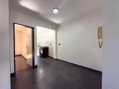 PH EN VENTA LA PLATA 23 E/ 58 y 59 1 DORMITORIO PATIO