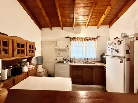 Casa 4 ambientes con 1 baño