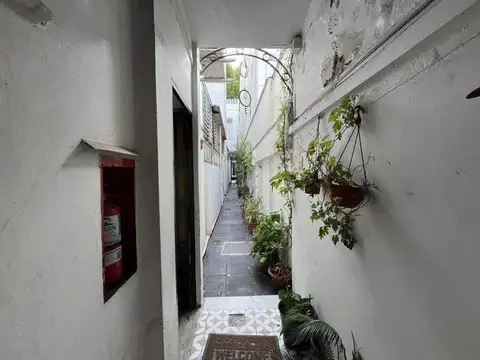 Depto Tipo Casa 5 ambientes con 2 baños