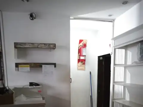 Local en Venta en Flores, USD 245.000