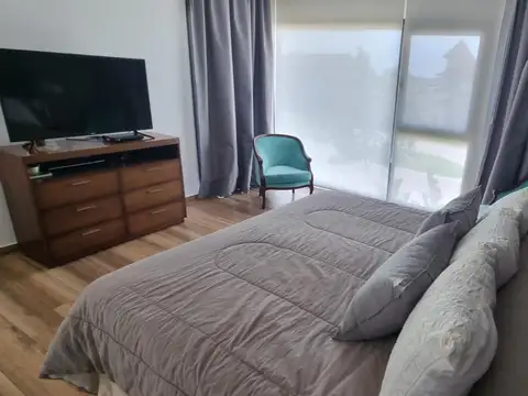 Casa en Alquiler de 4 dormitorios