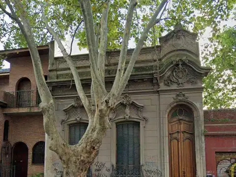 Casa con fines comerciales a refaccionar