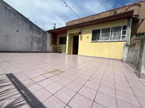 Depto Tipo Casa en Venta en Olivos, USD 195.000