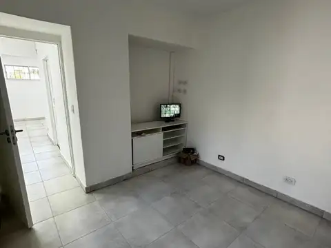 Federico Lacroze e/ Barragan y Necochea