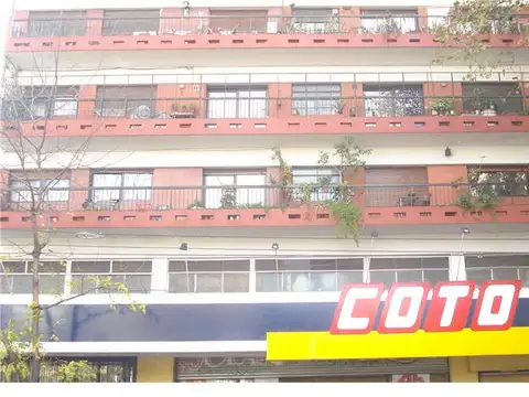 AV. DIAZ VELEZ 4500, Piso 2