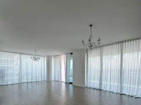 Departamento en Alquiler de 3 dormitorios
