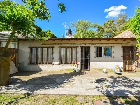 Casa en Venta en Barrio Felix U.Camet, USD 50.000