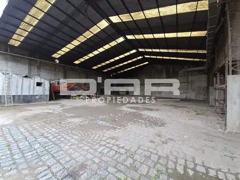 Galpon en Alquiler en Parque Avellaneda, USD 4.000
