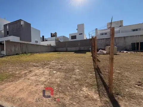 Lote en Miradores de Manantiales