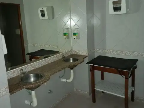 Local en Venta en San Bernardo Del Tuyu, USD 750.000